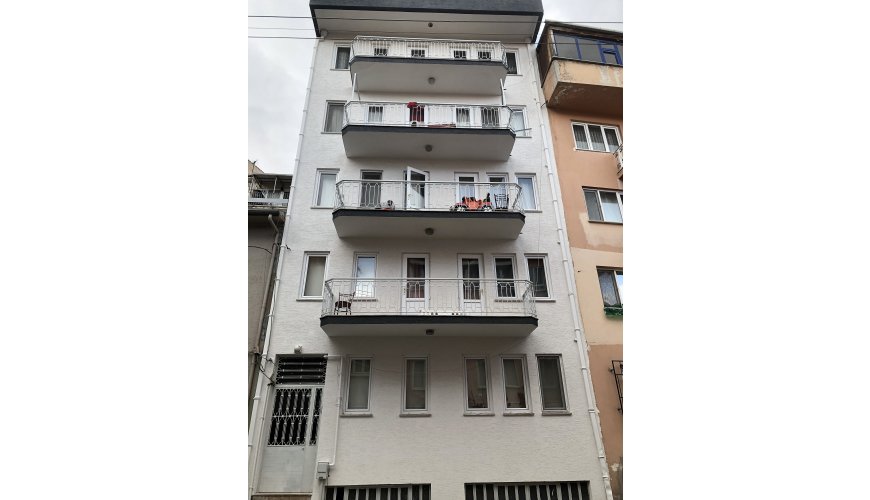 İPEKÇİLİKTE SATILIK KOMPLE BİNA