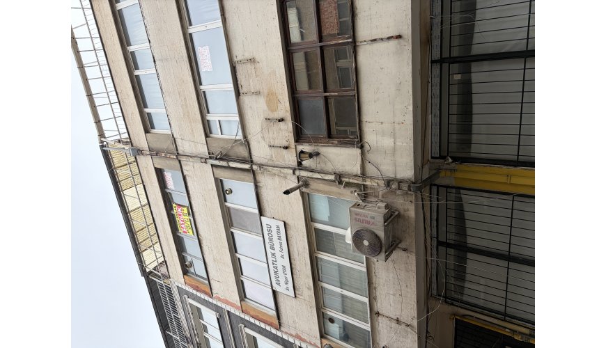 HEYKEL 2+1 İŞYERİNE UYGUN KAT 3 CD ÜZERİ DOĞALGAZ KAPIDA(SMİL)